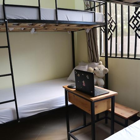 Pearl Lulu Modern Bnb Homestay Дар-эс-Саламе Номер фото