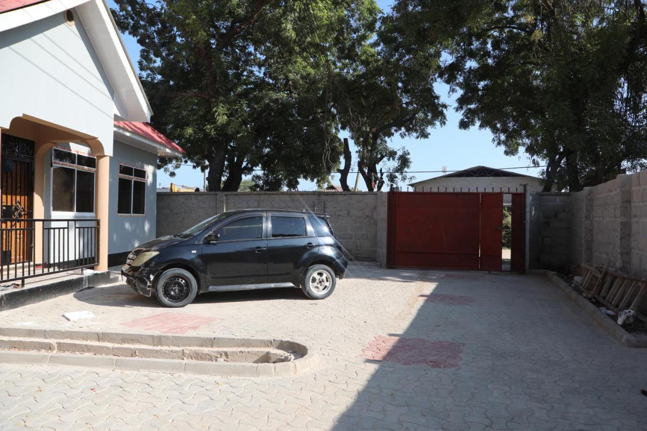 Pearl Lulu Modern Bnb Homestay Дар-эс-Саламе Экстерьер фото